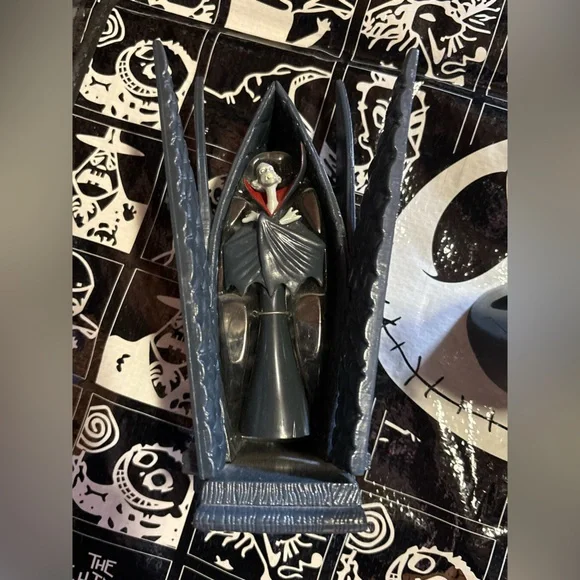 Nightmare before Christmas 3 Vampire Figurine Set - Picture 2 of 8